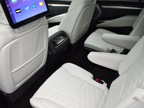 Certified 2026 Cadillac Escalade Platinum Sport w/ LPO, ONYX Package image 24