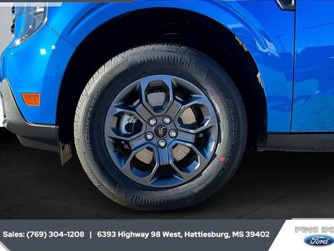 New 2025 Ford Maverick XLT image 5