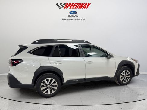 Certified 2025 Subaru Outback Premium image 10