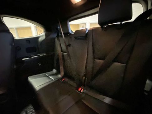 Used 2022 Toyota Highlander XSE AWD/4WD image 25