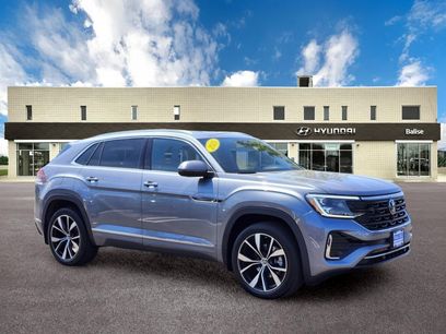 Used 2025 Volkswagen Atlas Cross Sport SEL Premium R-Line