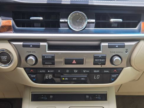 Used 2015 Lexus ES 350 w/ Premium Package FWD image 19