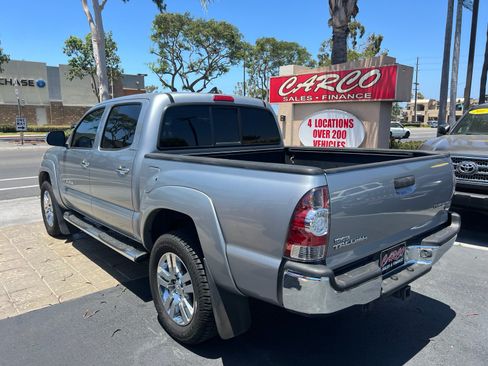 Used 2015 Toyota Tacoma PreRunner w/ Limited Package RWD image 7