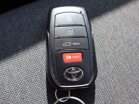 Used 2025 Toyota Camry LE FWD image 25