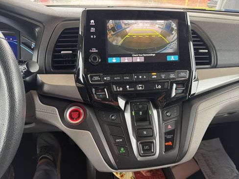 Used 2019 Honda Odyssey EX image 11
