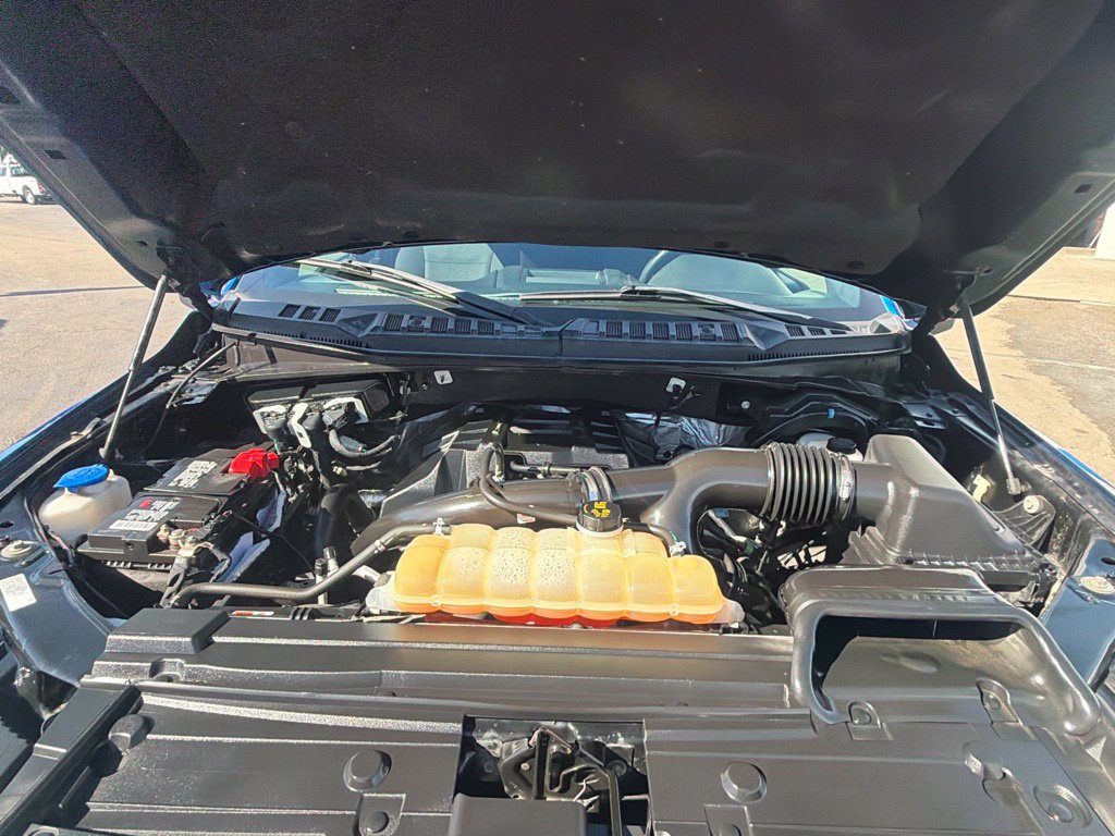 Used 2018 Ford F150 XLT w/ Equipment Group 302A Luxury AWD/4WD image 18