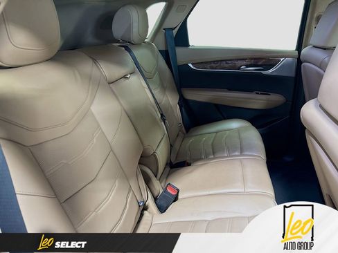Used 2023 Cadillac XT5 Premium Luxury w/ Platinum Package AWD/4WD image 32