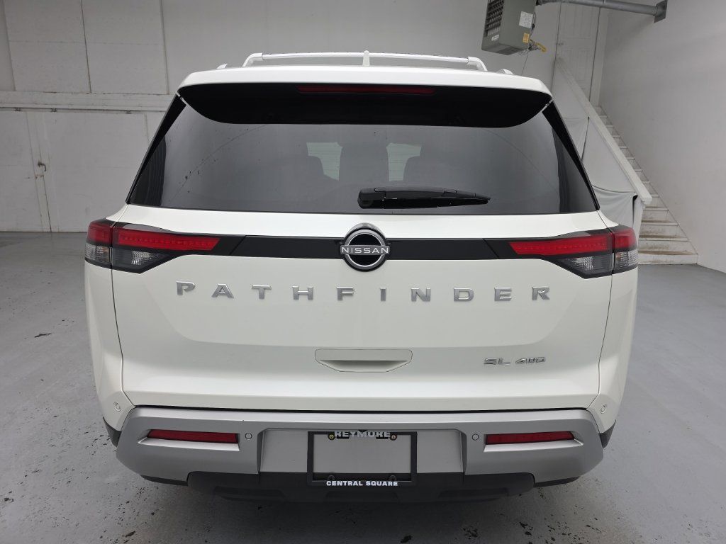 Used 2024 Nissan Pathfinder SL w/ Lighting Package (N92) AWD/4WD image 7