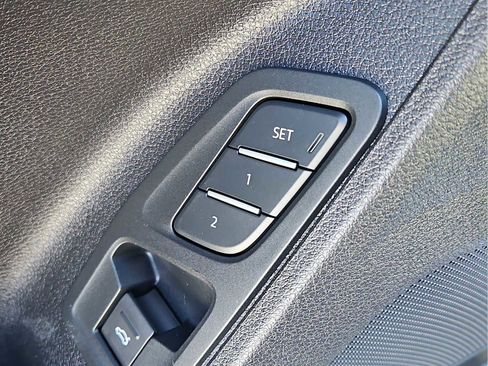 Certified 2025 Audi Q3 2.0T Premium AWD/4WD image 14