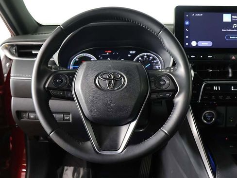 Used 2023 Toyota Venza Nightshade image 35