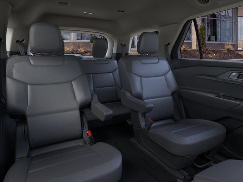Used 2026 Ford Explorer Active w/ Active Comfort Package AWD/4WD image 13