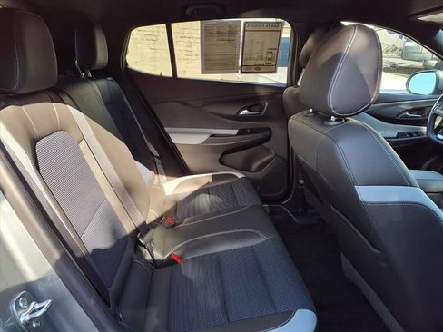 Used 2024 Buick Envista Preferred image 7