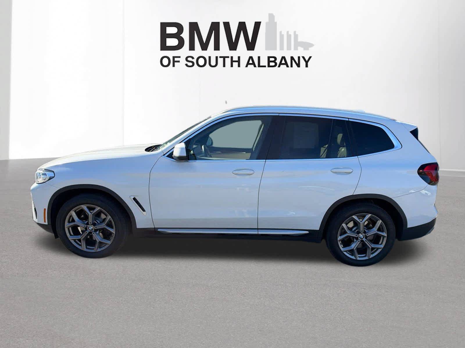 Used 2022 BMW X3 xDrive30i w/ Convenience Package AWD/4WD image 2