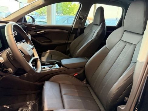 Used 2025 Audi Q6 e-tron Premium Plus AWD/4WD image 10