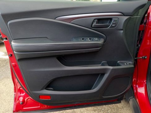 Used 2023 Honda Passport EX-L image 17