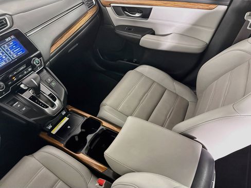 Used 2020 Honda CR-V Touring image 29