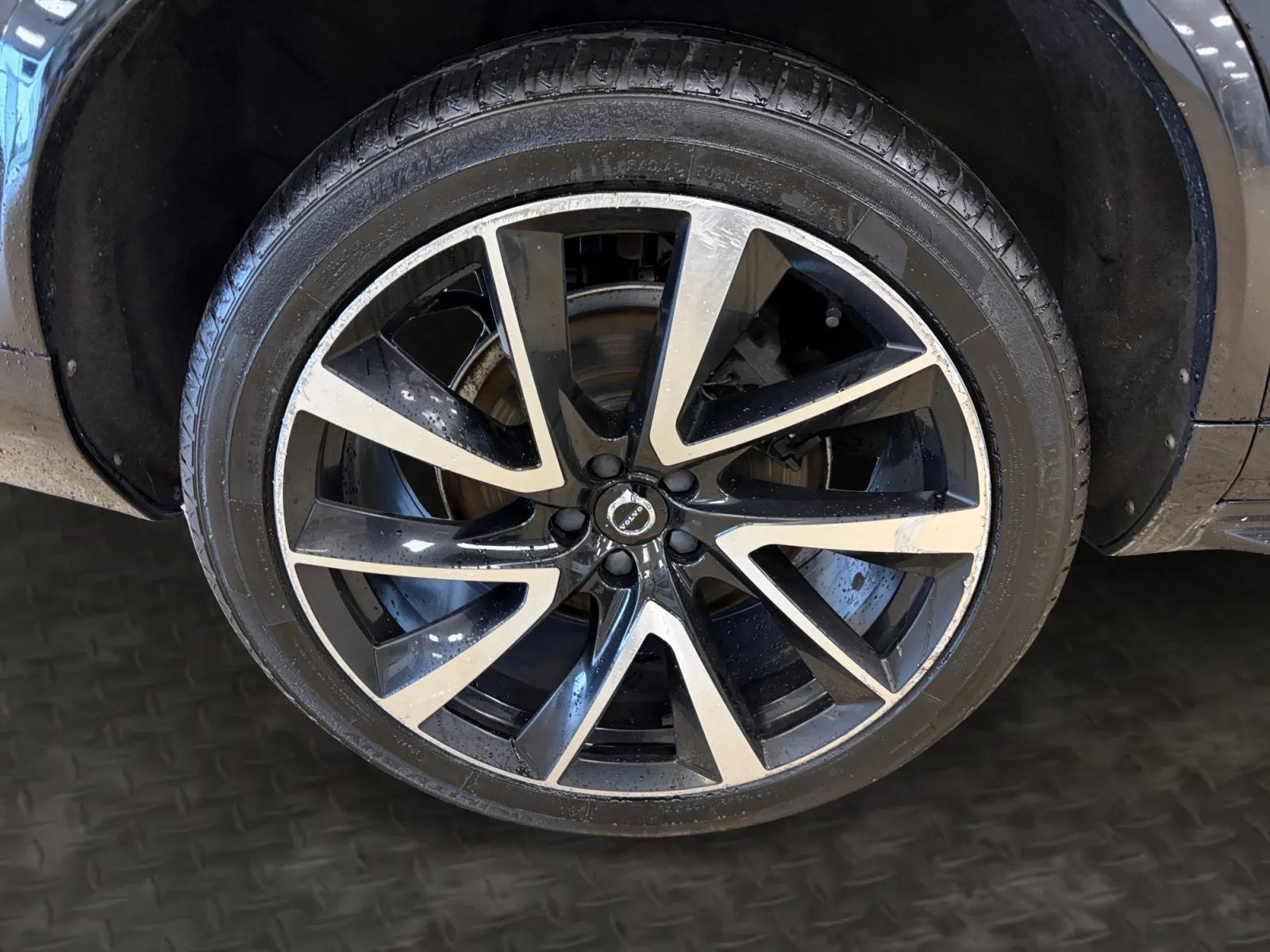 Used 2021 Volvo XC90 T6 Momentum w/ Advanced Package AWD/4WD image 41