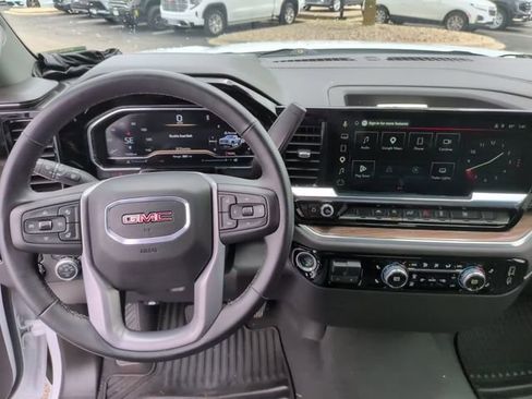 Certified 2025 GMC Sierra 1500 Elevation AWD/4WD image 25