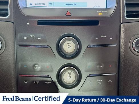 Used 2016 Ford Taurus Limited image 18