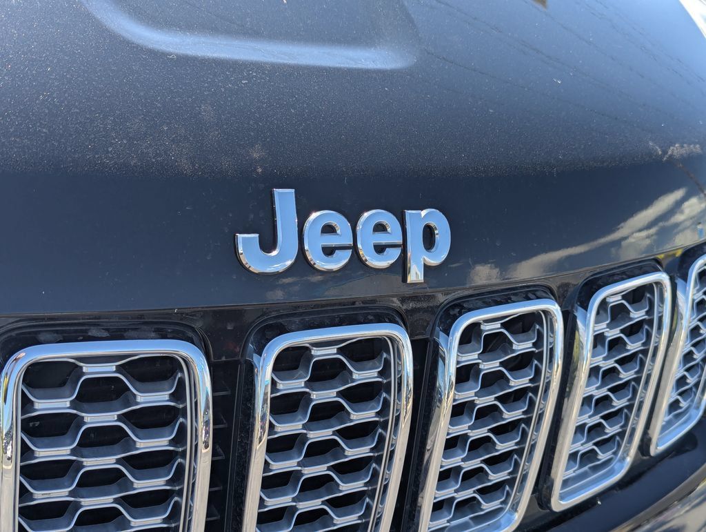 Used 2020 Jeep Grand Cherokee Summit AWD/4WD image 11