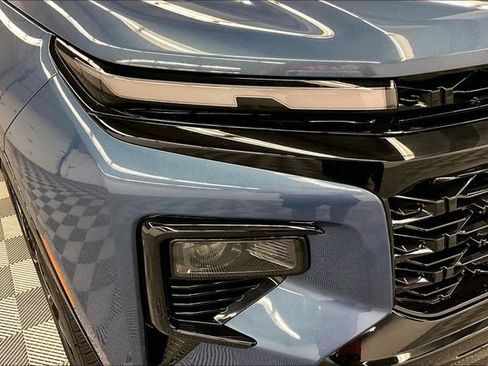 Used 2025 Chevrolet Traverse RS w/ LPO, Floor Liner Package AWD/4WD image 36