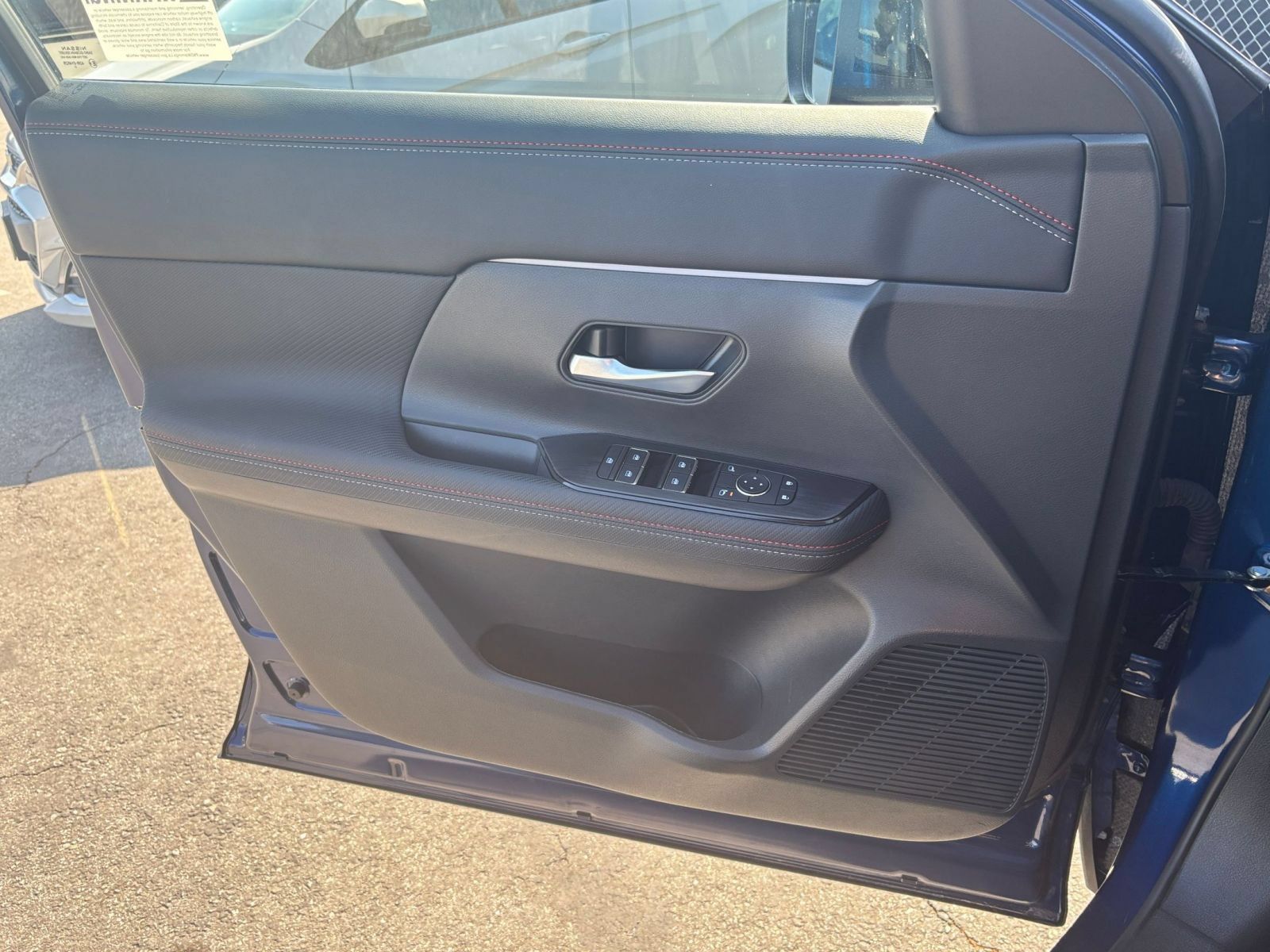 Used 2026 Nissan Kicks SR FWD image 18