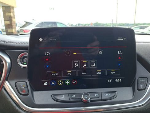 Used 2023 Chevrolet Blazer LT w/ LPO, Black Grille Bar Package AWD/4WD image 17