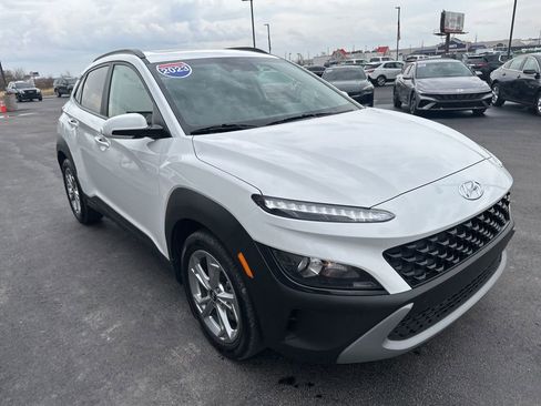 Used 2023 Hyundai Kona SEL w/ Convenience Package image 4