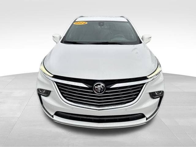 Used 2024 Buick Enclave Essence FWD image 2