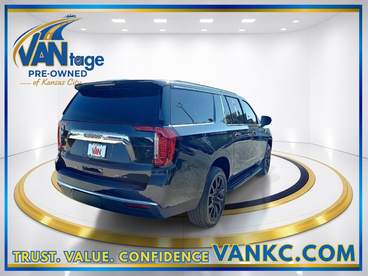 Used 2023 GMC Yukon XL SLT AWD/4WD image 6