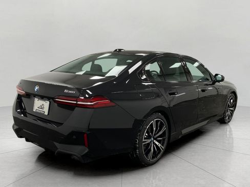 New 2026 BMW 530i xDrive w/ M Sport Package AWD/4WD image 3