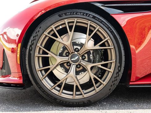 Used 2025 Aston Martin DB12 Convertible RWD image 65