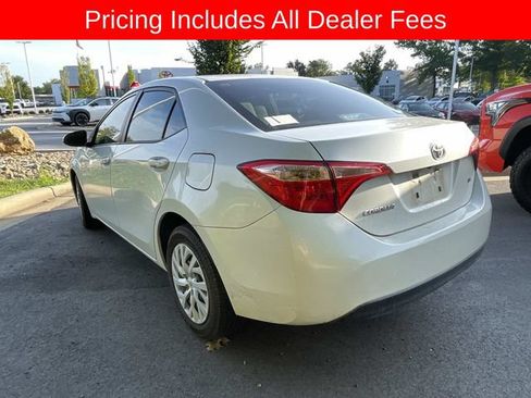 Used 2018 Toyota Corolla LE FWD image 4