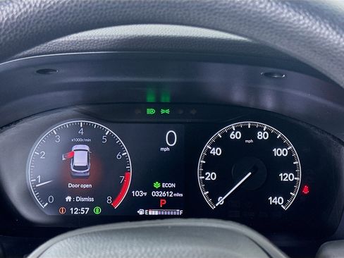 Used 2023 Honda HR-V LX image 9