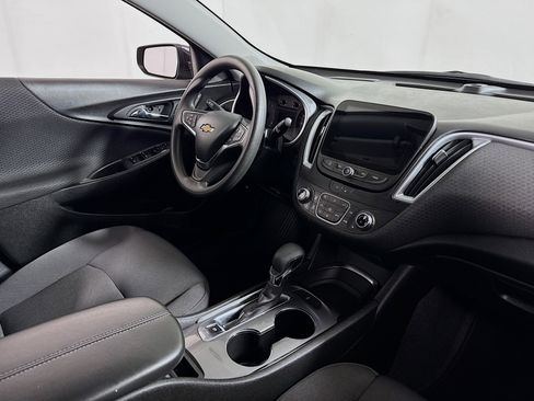 Used 2023 Chevrolet Malibu LT FWD image 28