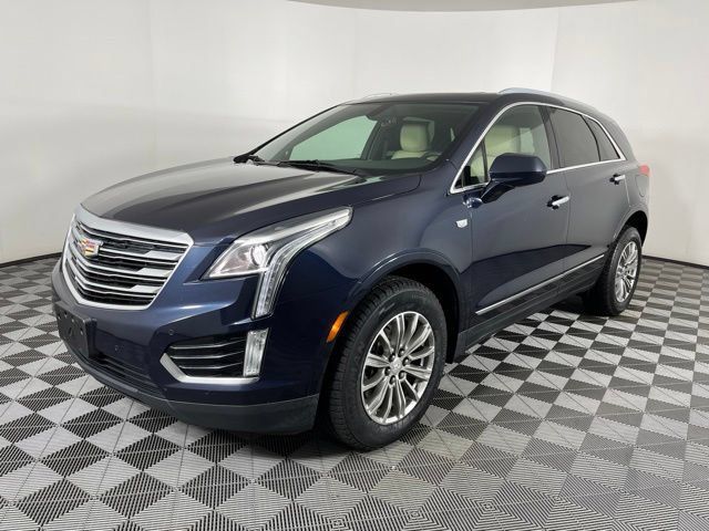 Used 2017 Cadillac XT5 Luxury FWD image 3