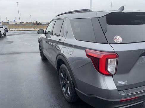 Used 2021 Ford Explorer ST w/ Equipment Group 401A image 8