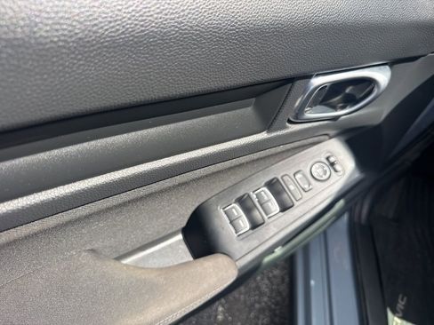 Used 2023 Honda Civic Sport image 15