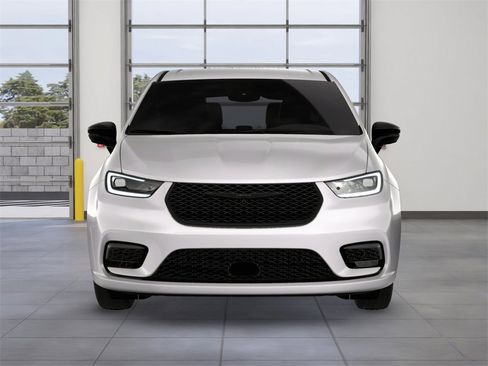 New 2026 Chrysler Pacifica Select image 7