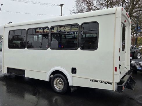 Used 2007 Ford E-450 and Econoline 450 image 12