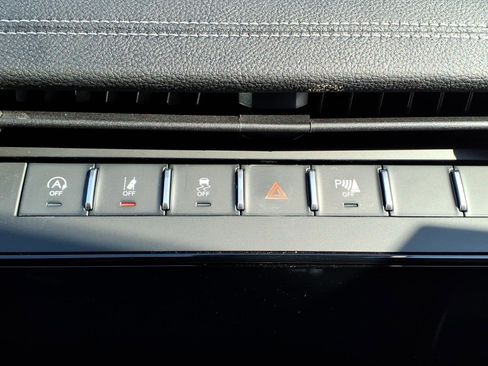 New 2026 Jeep Grand Cherokee L 4WD image 13