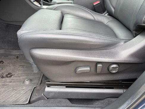 Used 2023 Subaru Ascent Touring AWD/4WD image 27