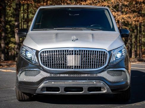 Used 2017 Mercedes-Benz Metris Passenger image 14