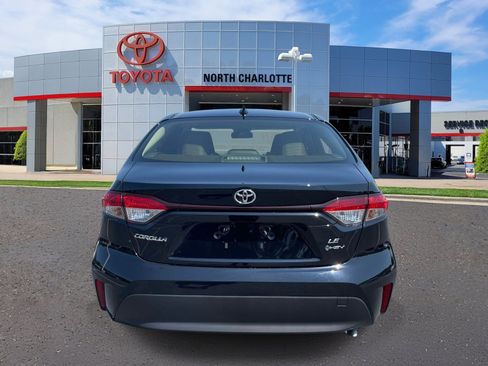 Used 2026 Toyota Corolla LE FWD image 5
