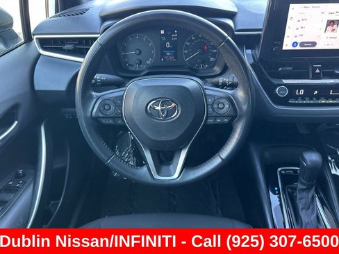 Used 2024 Toyota Corolla SE w/ SE Premium Package FWD image 17