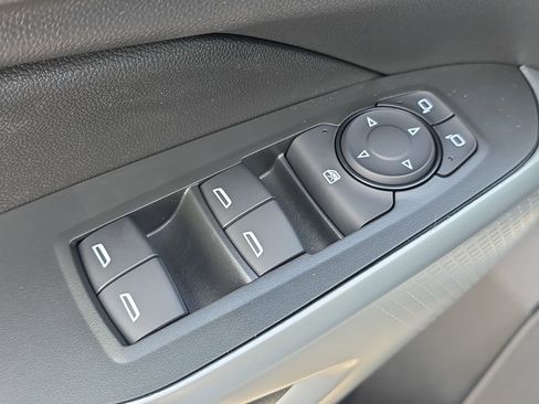 New 2026 Chevrolet Trax LS w/ LS Convenience Package image 15