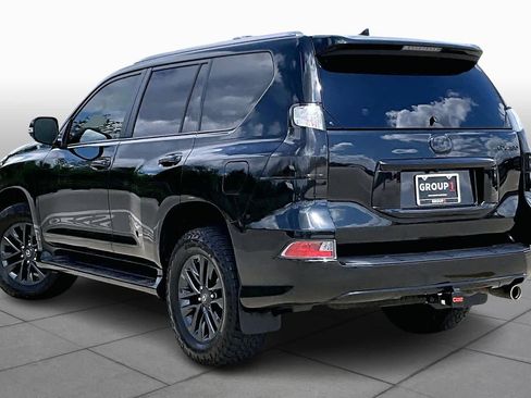 Used 2023 Lexus GX 460 Premium w/ Premium Package image 12