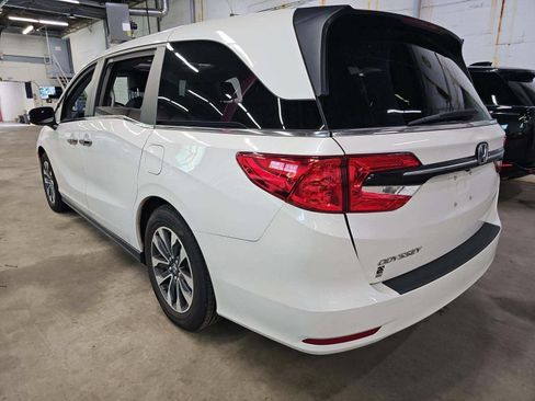 Used 2023 Honda Odyssey EX-L image 2