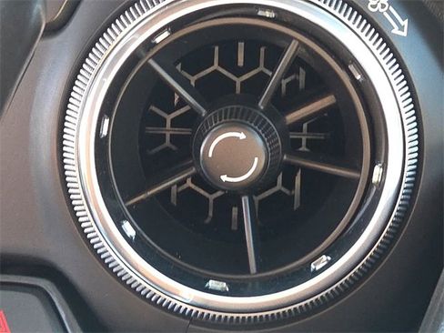 Used 2020 Chevrolet Camaro LT image 21