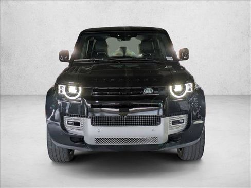 Used 2024 Land Rover Defender 110 S image 2